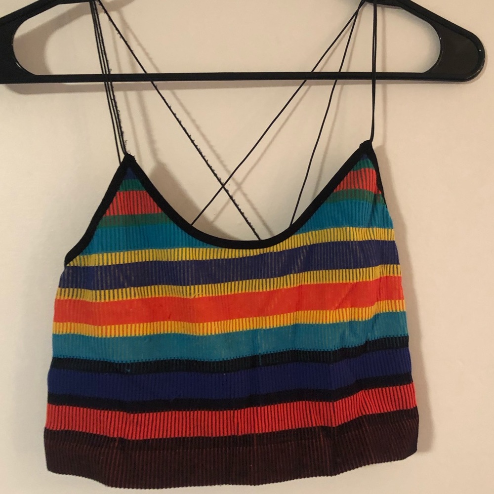 urban outfitters cropped top